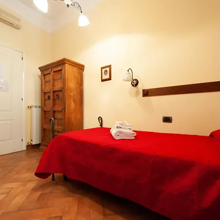 Conte Cavour 4* Napels