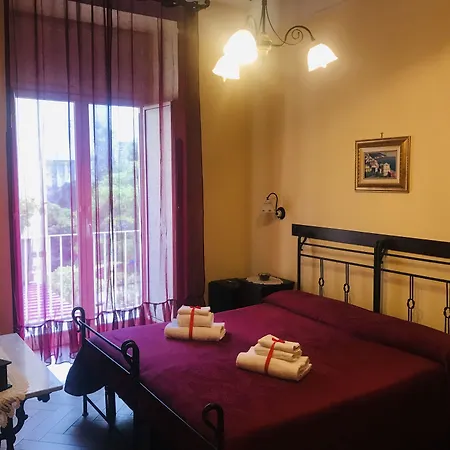 Pensión Conte Cavour 4*