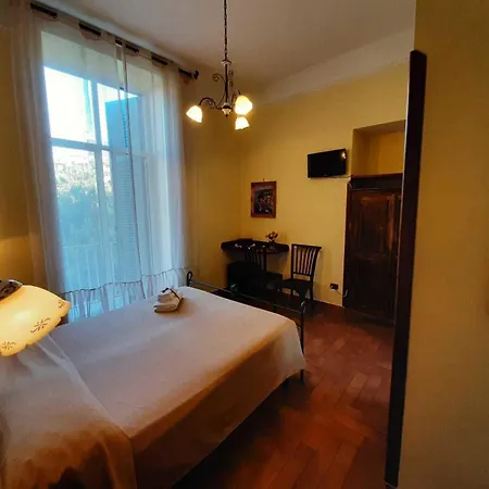 Vendégház Conte Cavour 4*