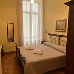Conte Cavour 게스트하우스 4*