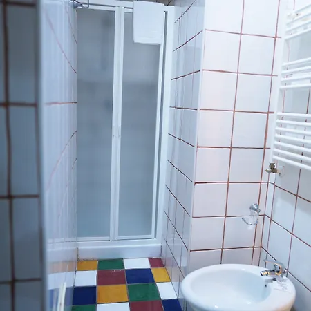 بيت ضيافة Conte Cavour نابولي