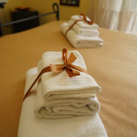 بيت ضيافة Conte Cavour نابولي