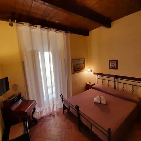 Conte Cavour بيت ضيافة 4*