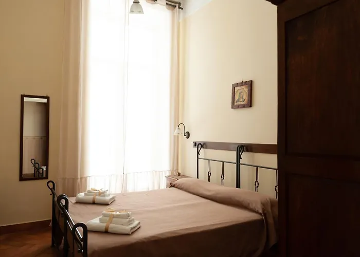 招待所 肯特凯沃尔住宿加早餐酒店 那不勒斯