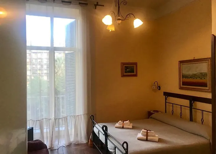 肯特凯沃尔住宿加早餐酒店 那不勒斯